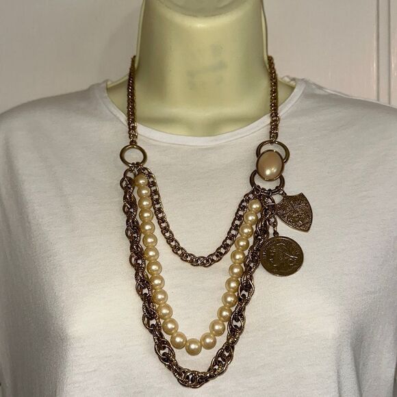 Triple strand  gold & pearl statement necklace with gold coin & crest pendant - Picture 1 of 5
